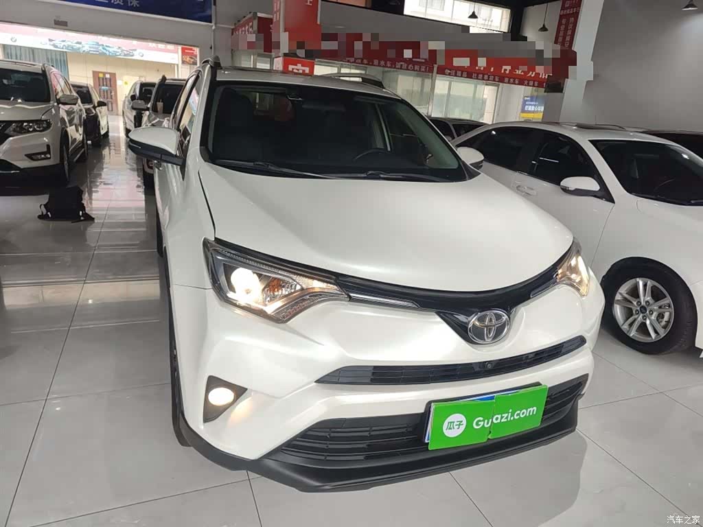 Toyota RAV4, 2018 3
