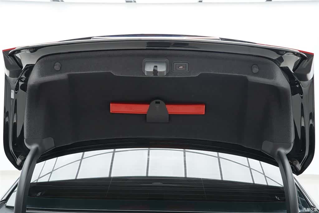 Audi A8L, 2014 23