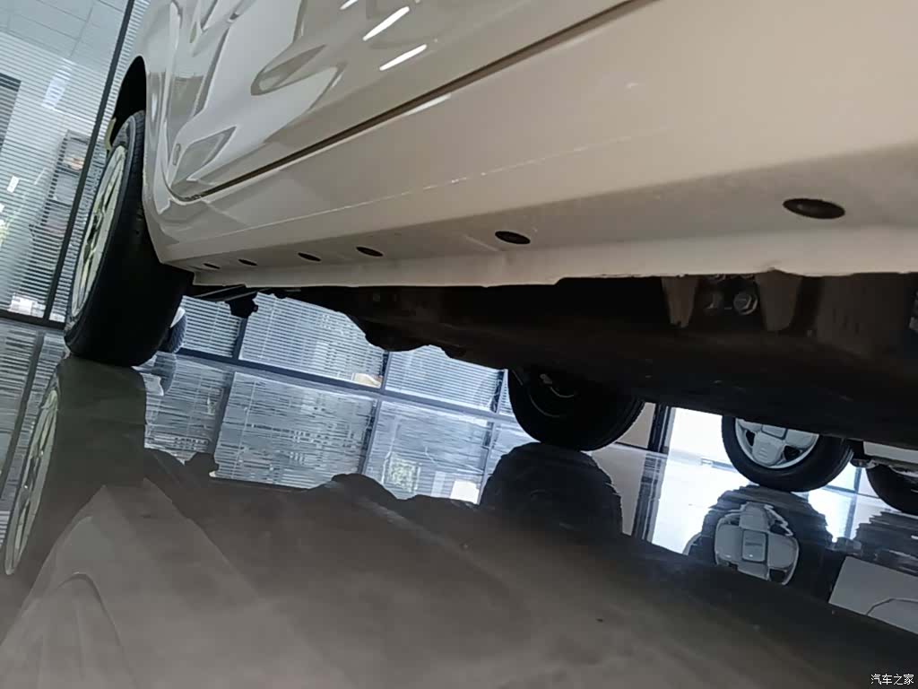 Geely Panda, 2025 21
