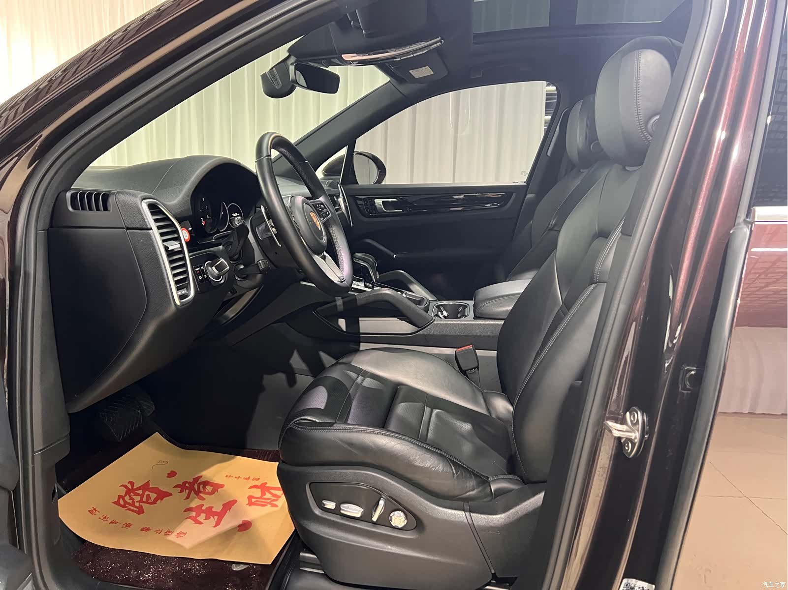 Porsche Cayenne, 2018 9