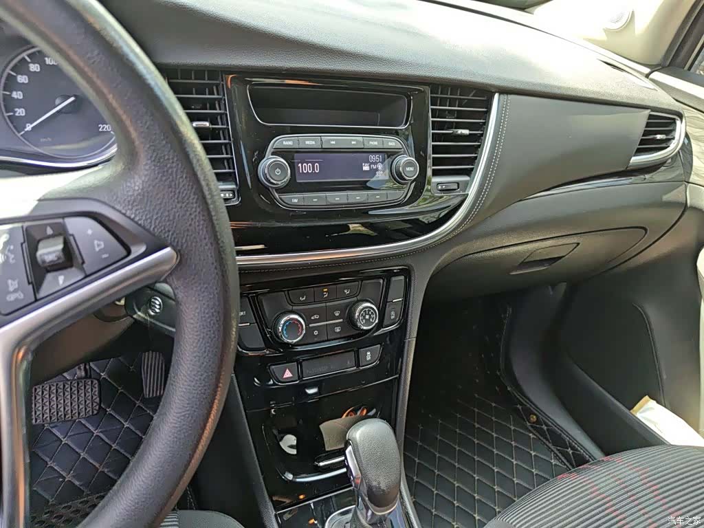 Buick Encore, 2016 10