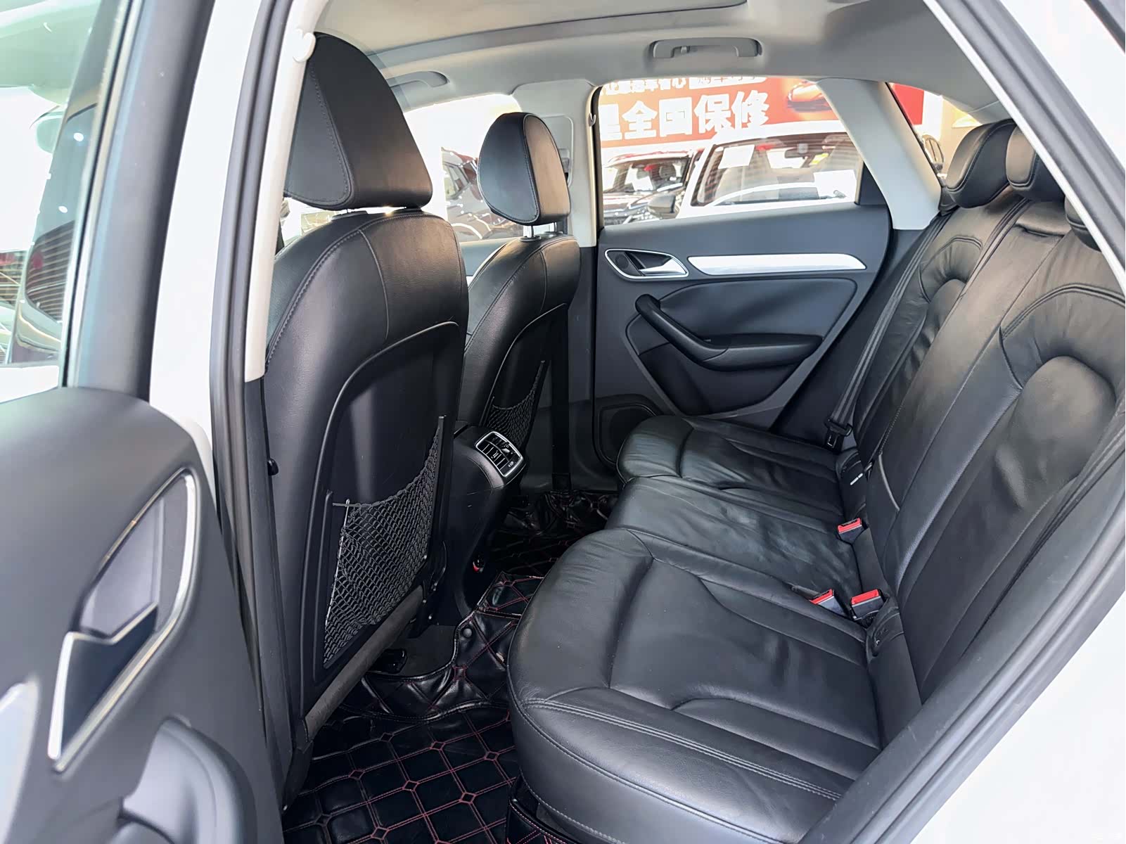 Audi Q3, 2015 12