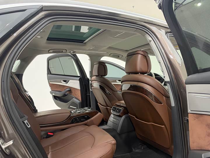 Audi A8 2016 A8 L 45 TFSI quattro Люкс