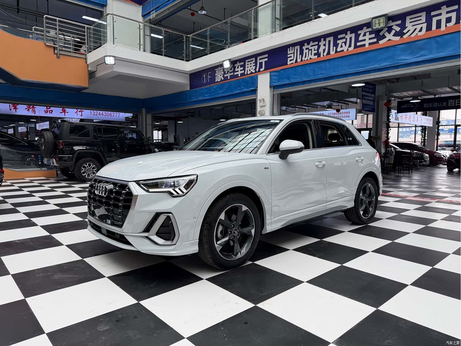 Audi Q3, 2023 1