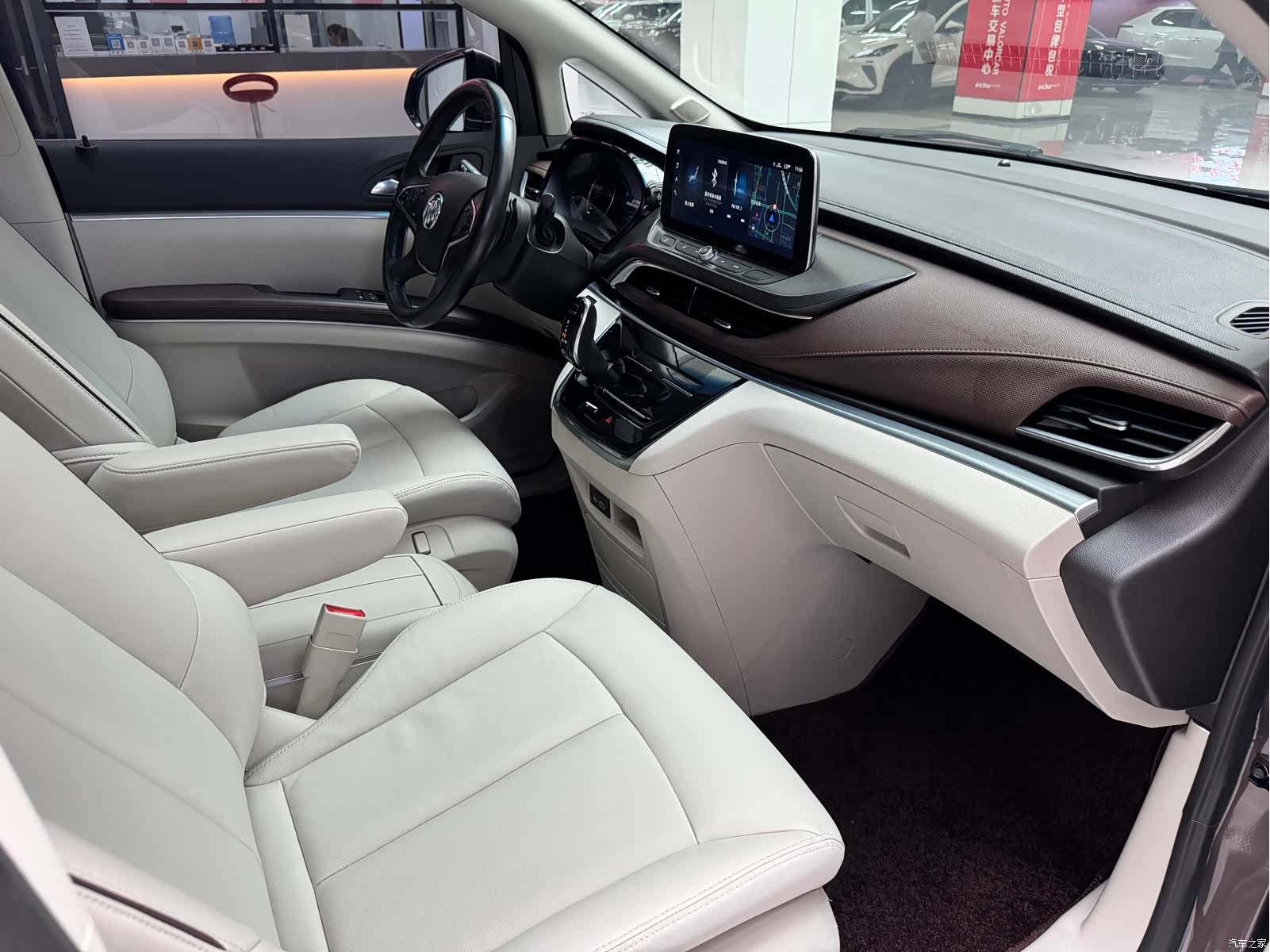 Buick GL8, 2021 21