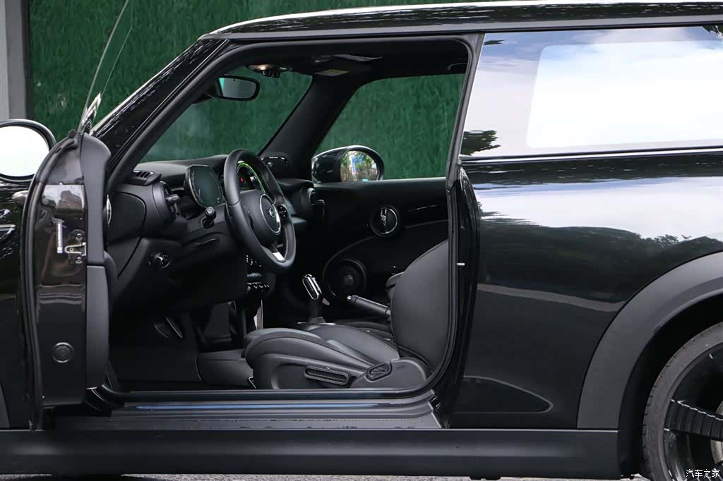 Mini Cooper, 2024 19
