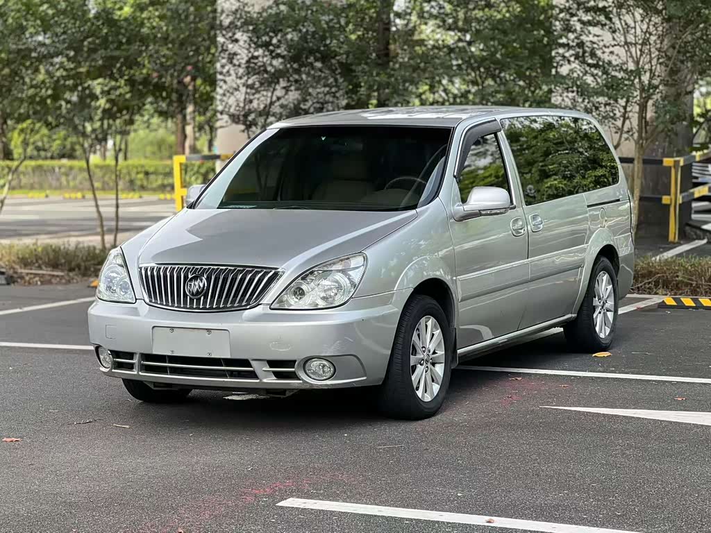 Buick GL8 2014 2.4L Comfort