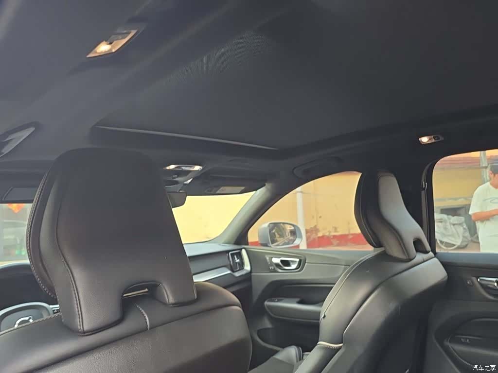 Volvo XC60, 2018 9