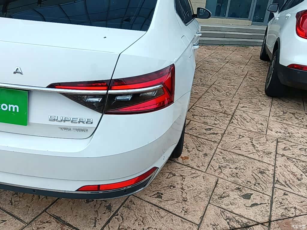 Skoda Superb, 2020 8