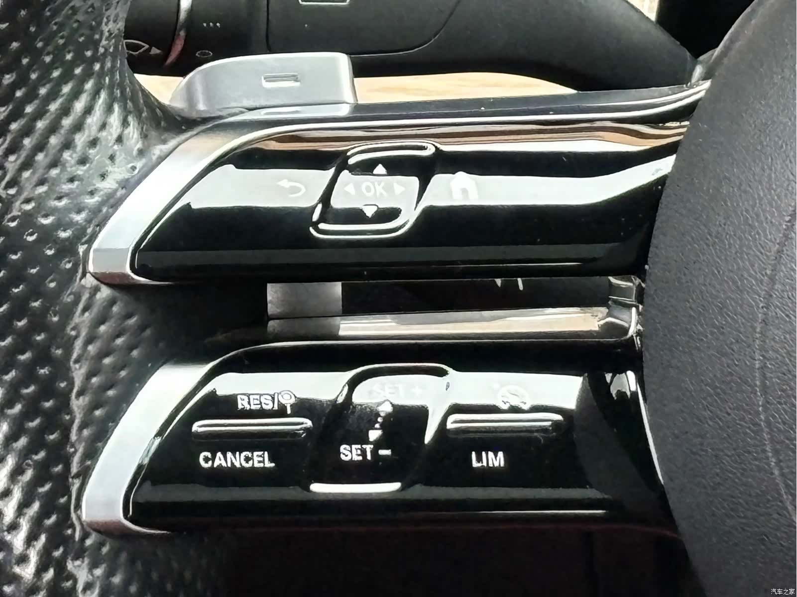 Mercedes-Benz E-Class, 2022 13