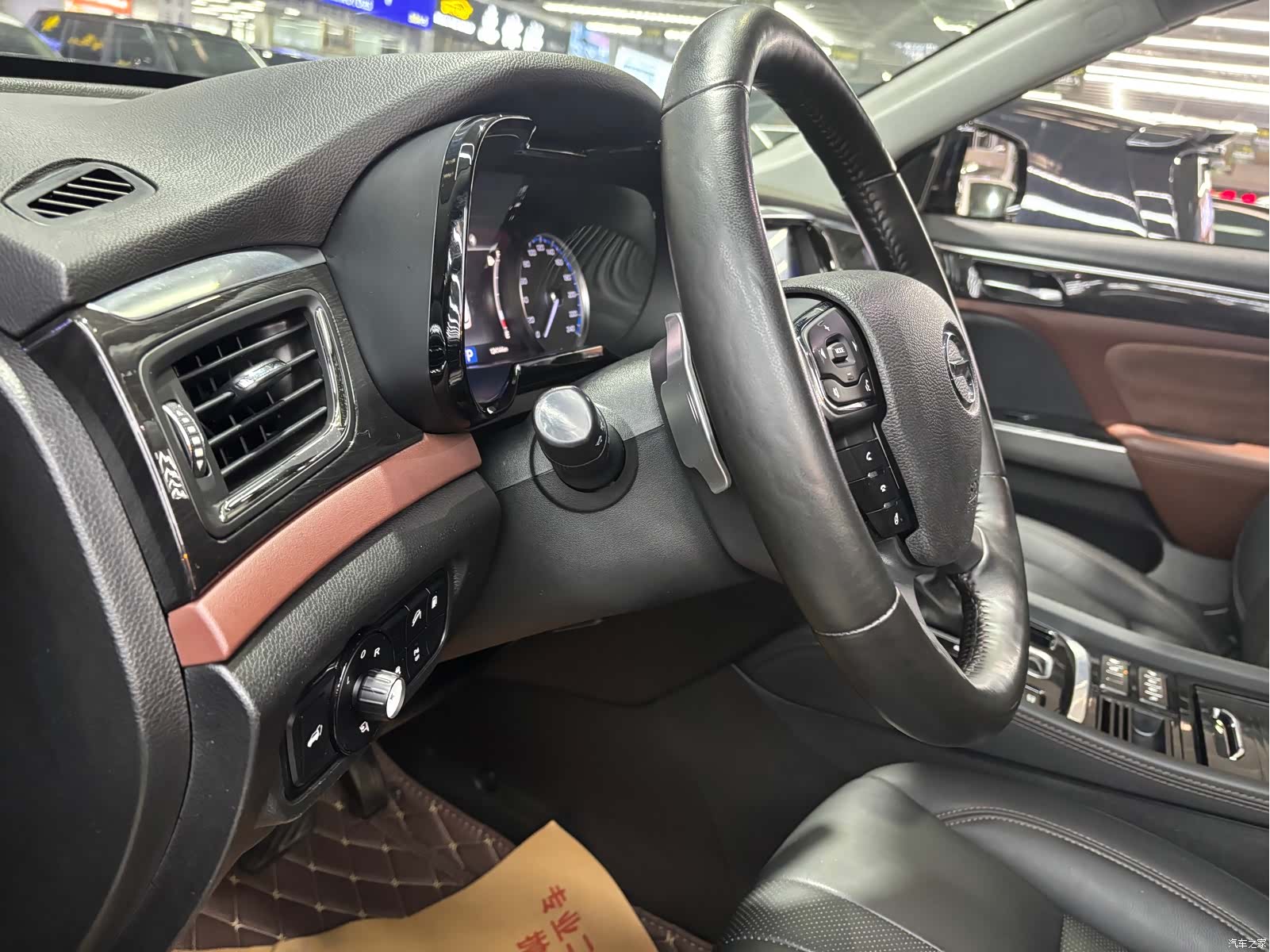 Trumpchi GS8, 2017 9