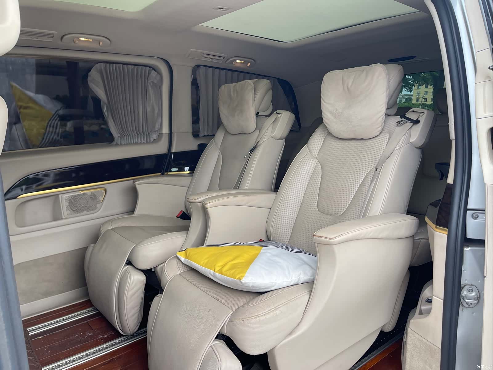 Mercedes-Benz V-Class, 2017 23