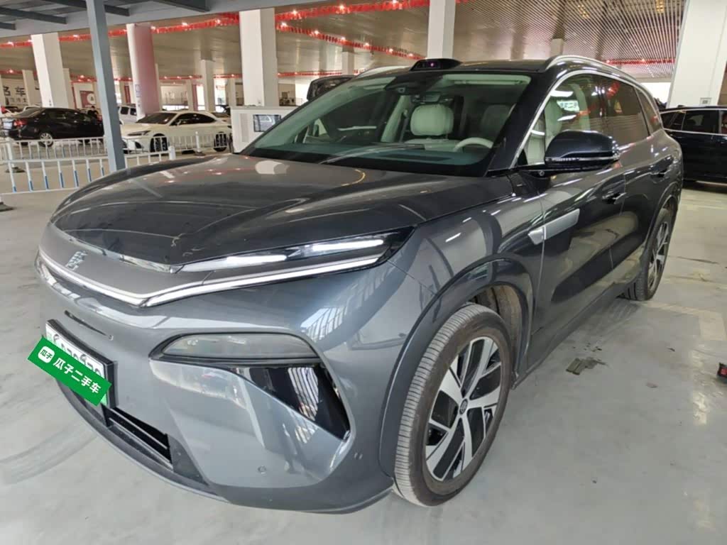 BYD Tang L
