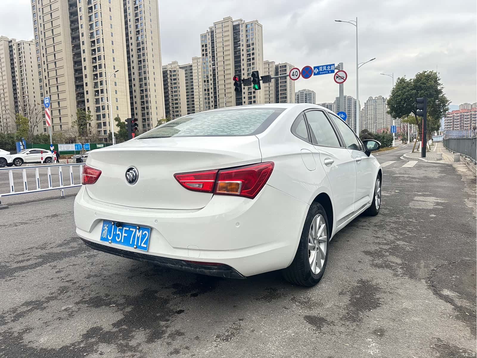 Buick Verano, 2017 7