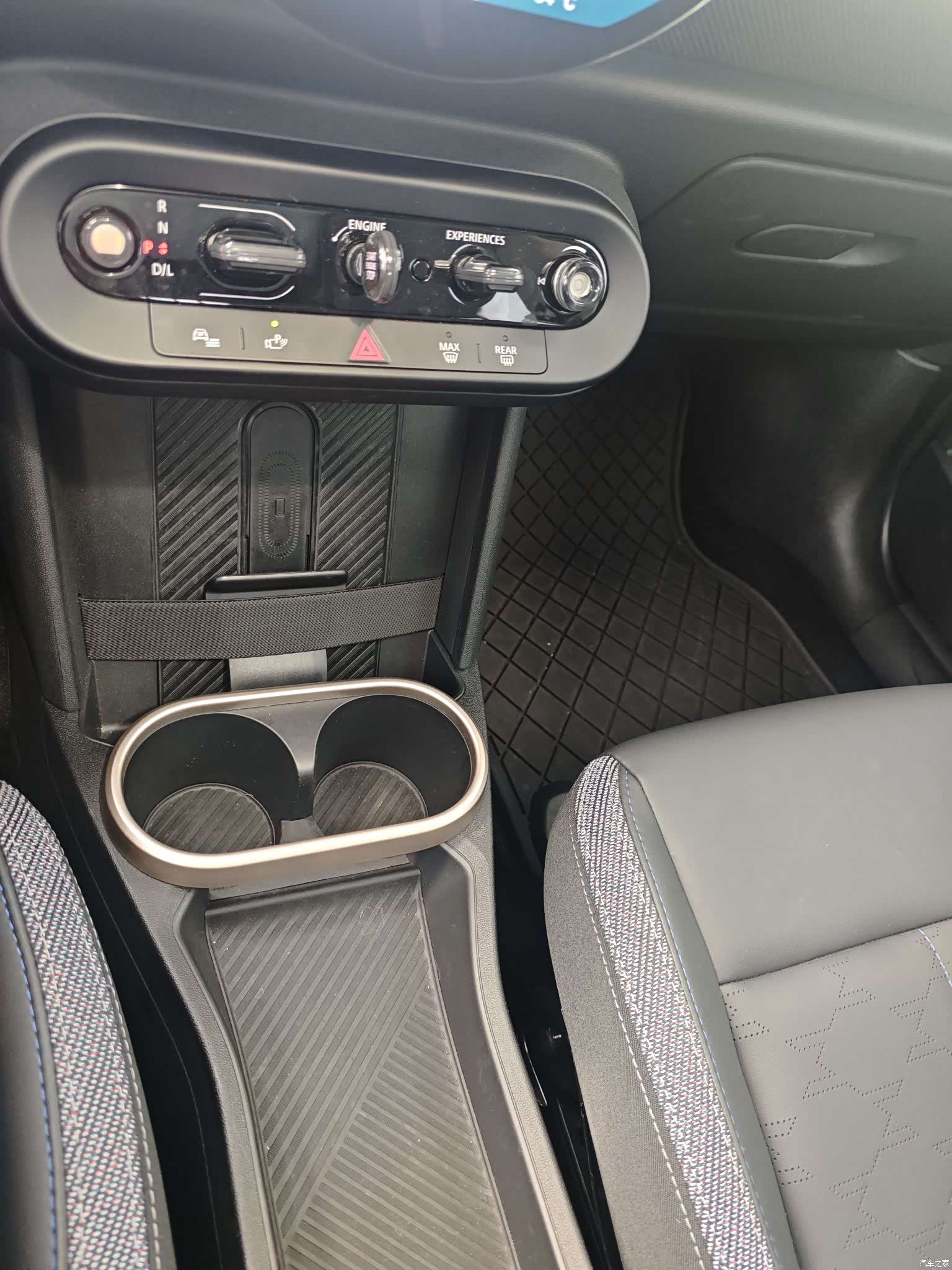 Mini Cooper, 2024 11