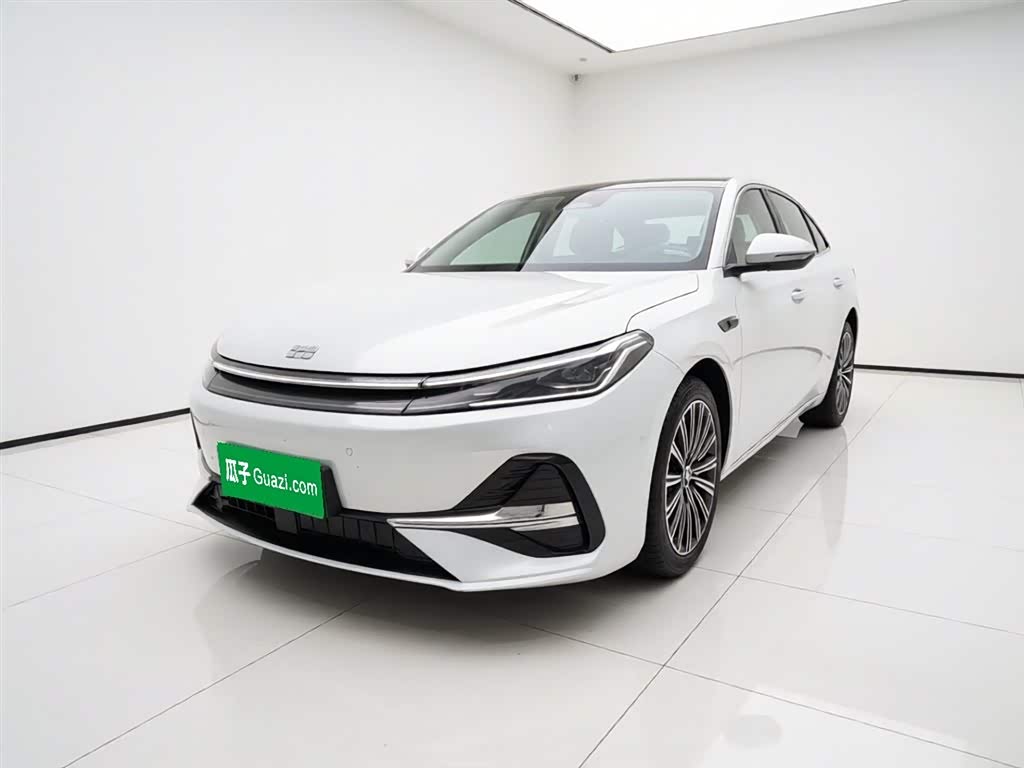 Geely Galaxy A7 EM