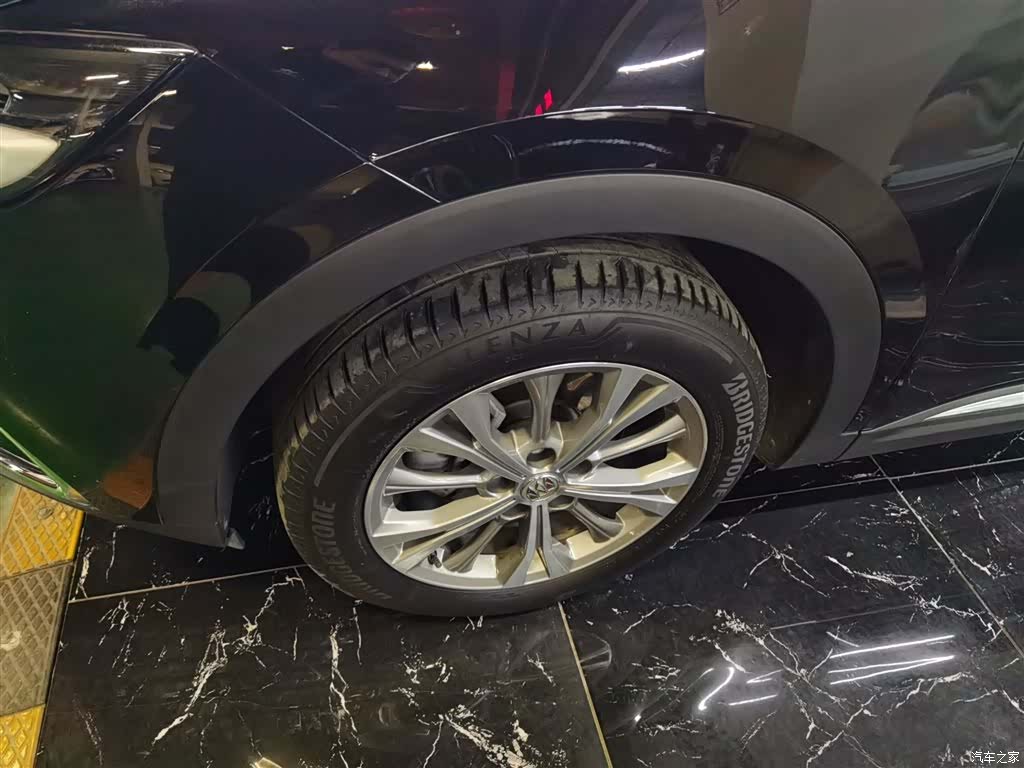 Buick Envision Plus, 2023 25