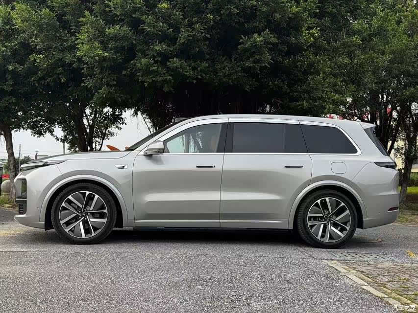 Li Auto L9, 2024 4