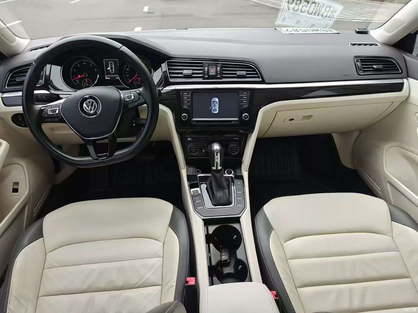 Volkswagen Lamando, 2015 7