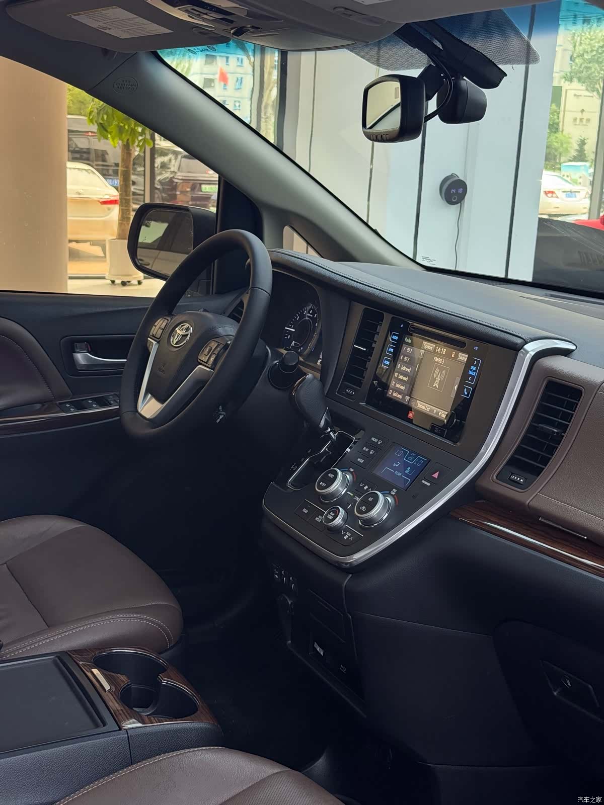 Toyota Sienna, 2017 9