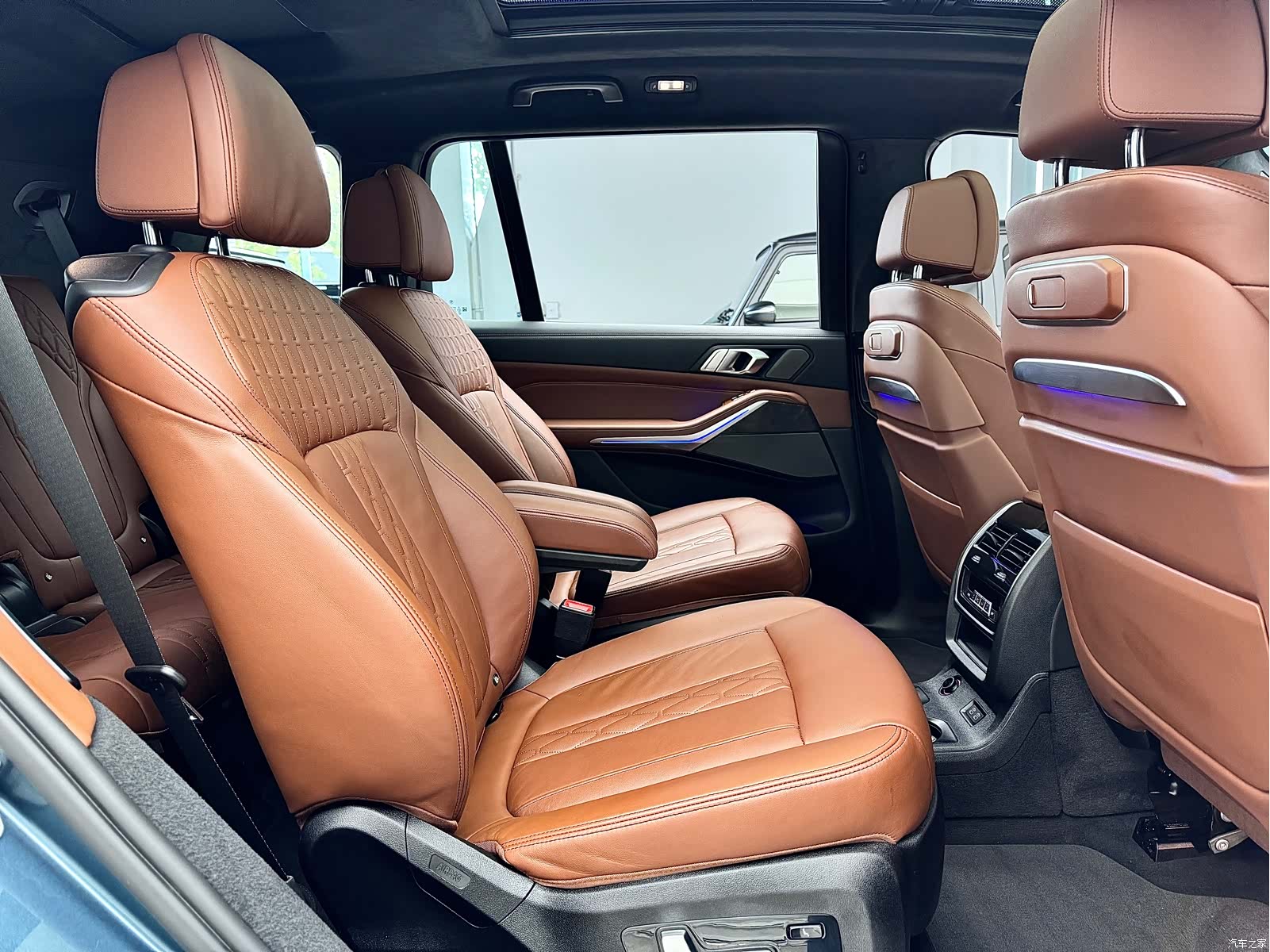 BMW X7, 2023 10