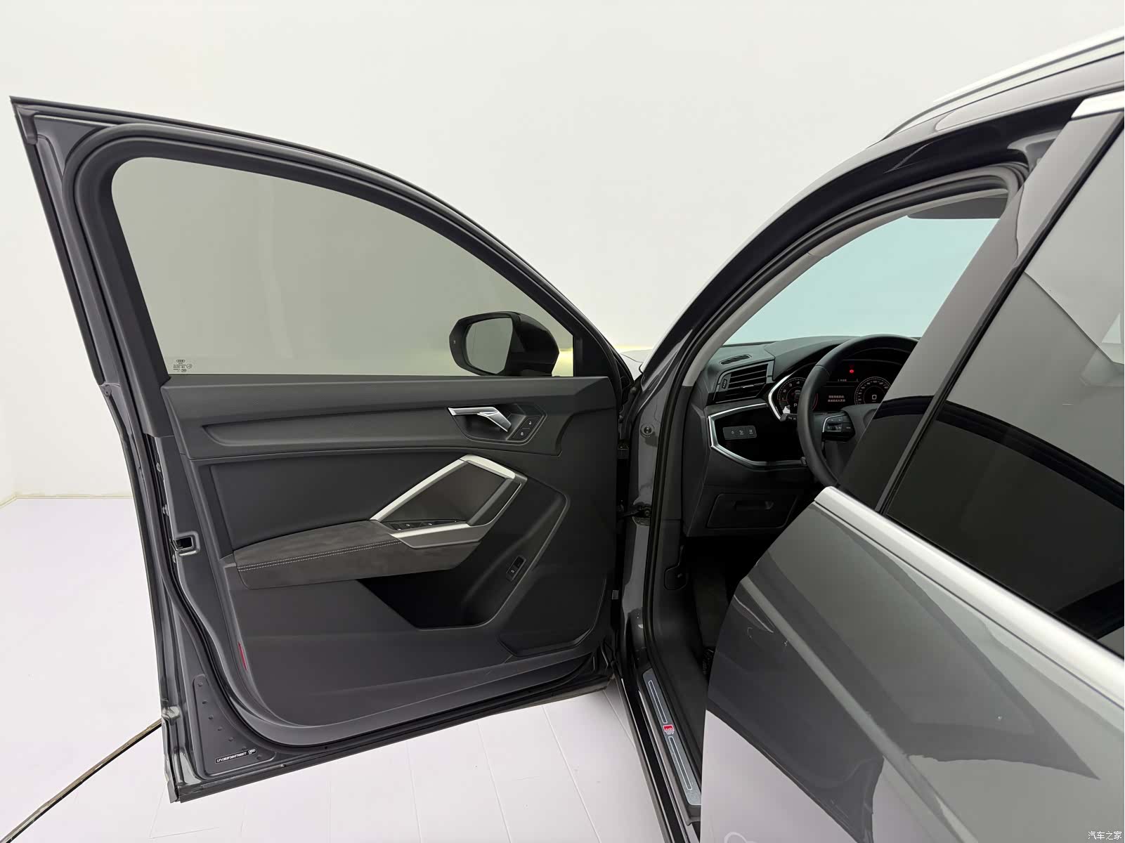 Audi Q3, 2022 23