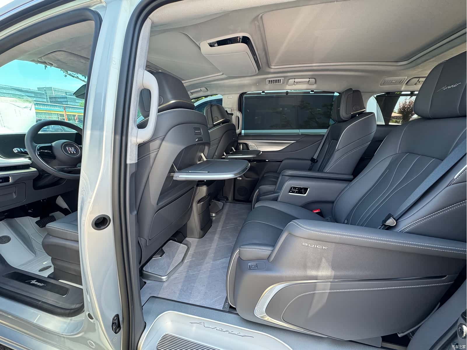 Buick GL8, 2026 10