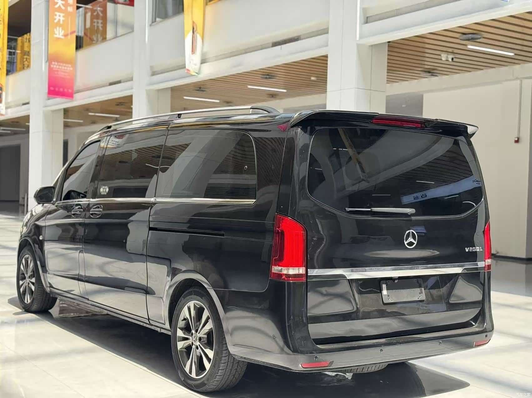 Mercedes-Benz 7, 2019 все фото