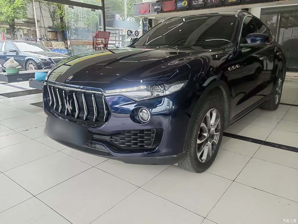 Maserati Levante, 2017 3