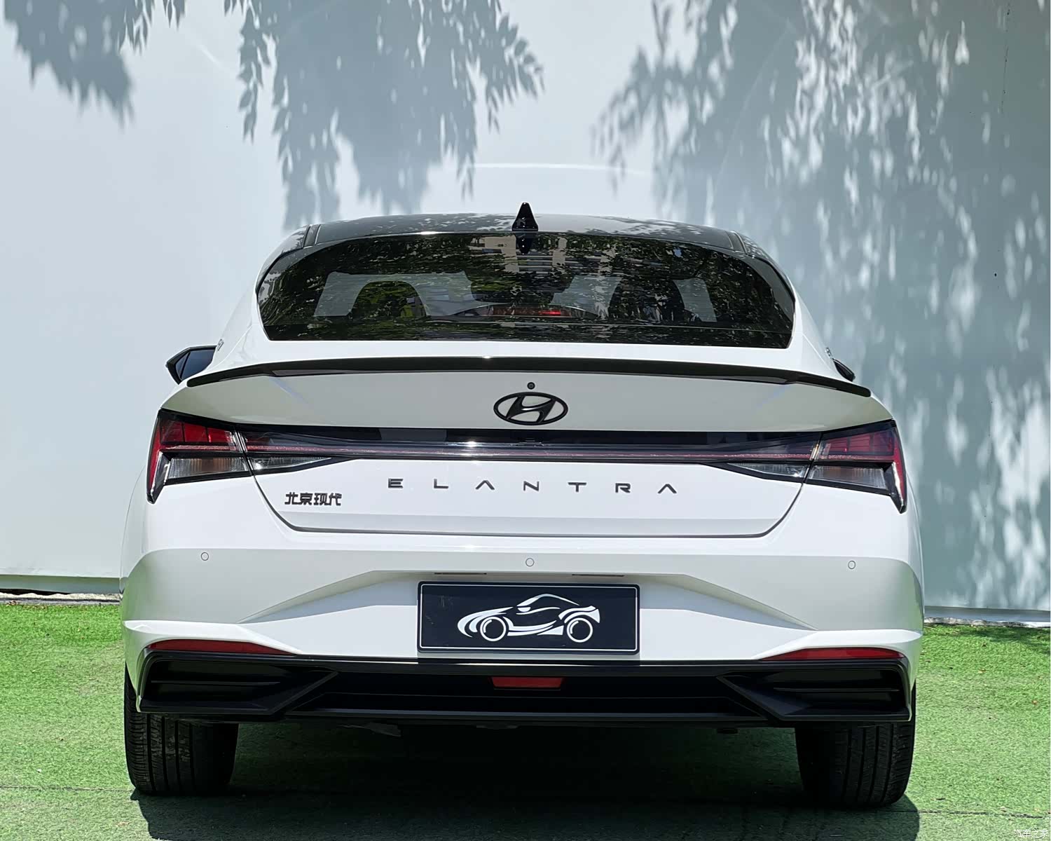 Hyundai Elantra, 2022 все фото