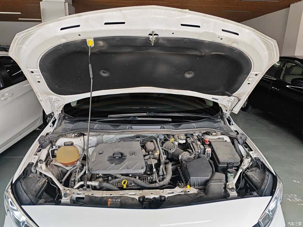 Buick Verano, 2020 16
