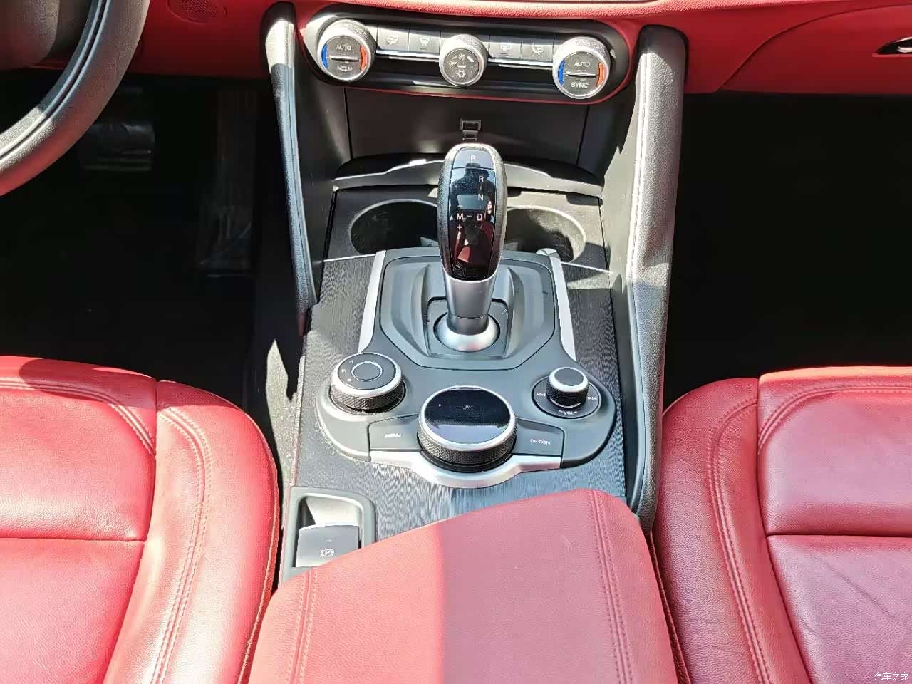 Alfa Romeo Giulia, 2017 17