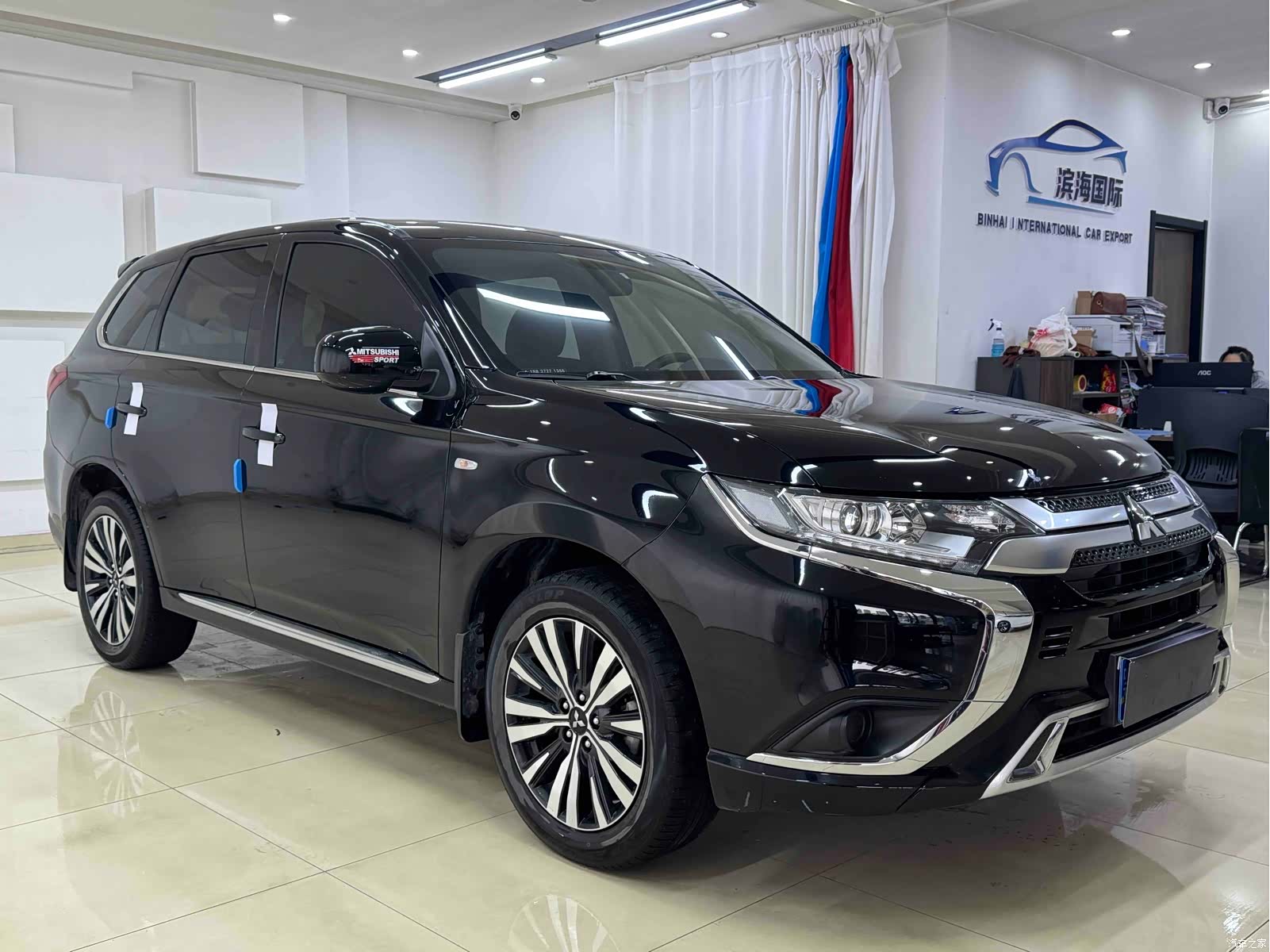 Mitsubishi Outlander, 2022 3