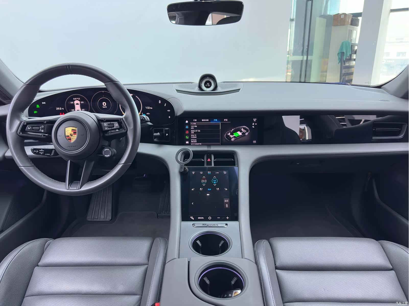 Porsche Taycan, 2023 23