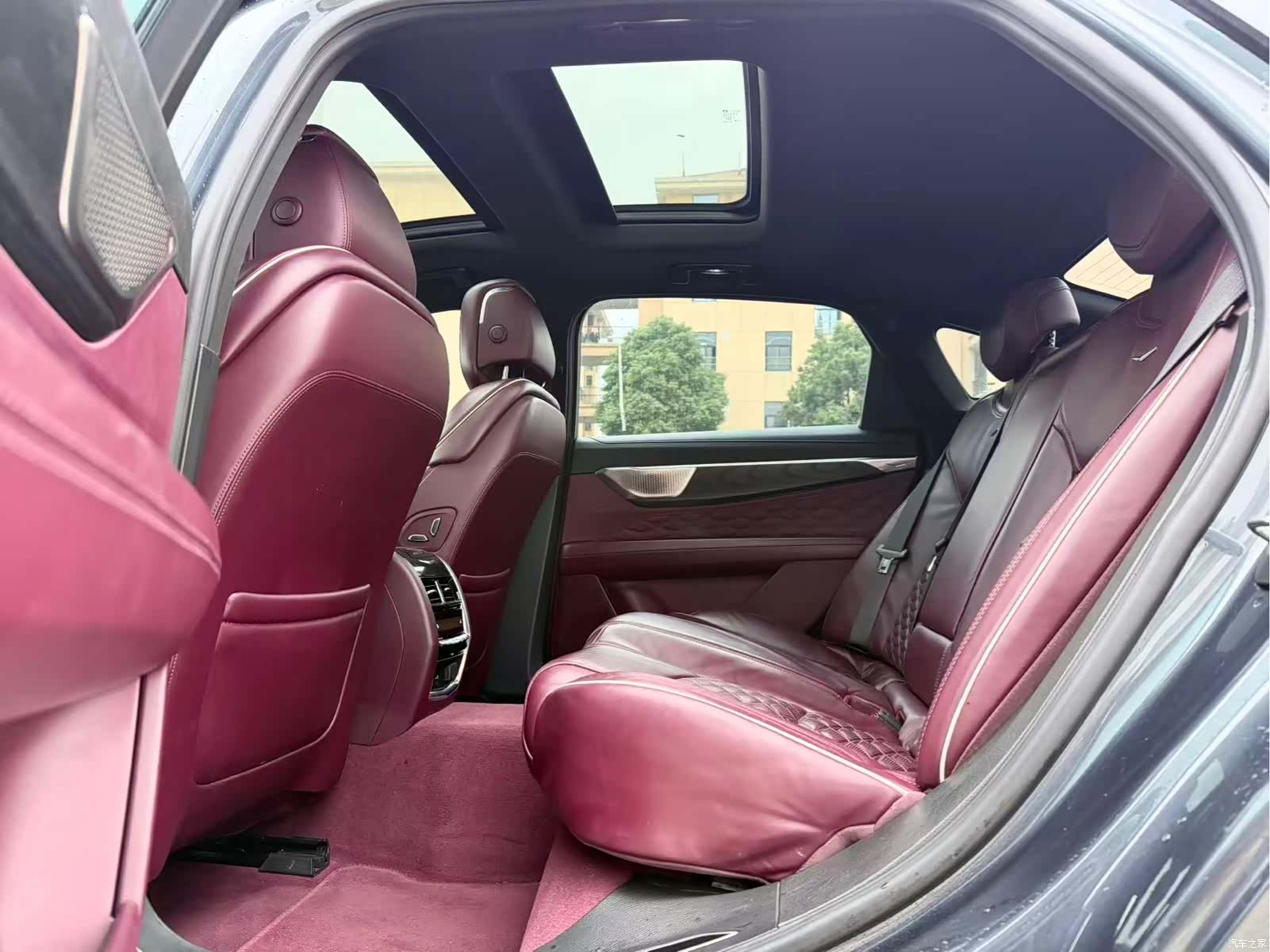 Cadillac CT6, 2023 все фото