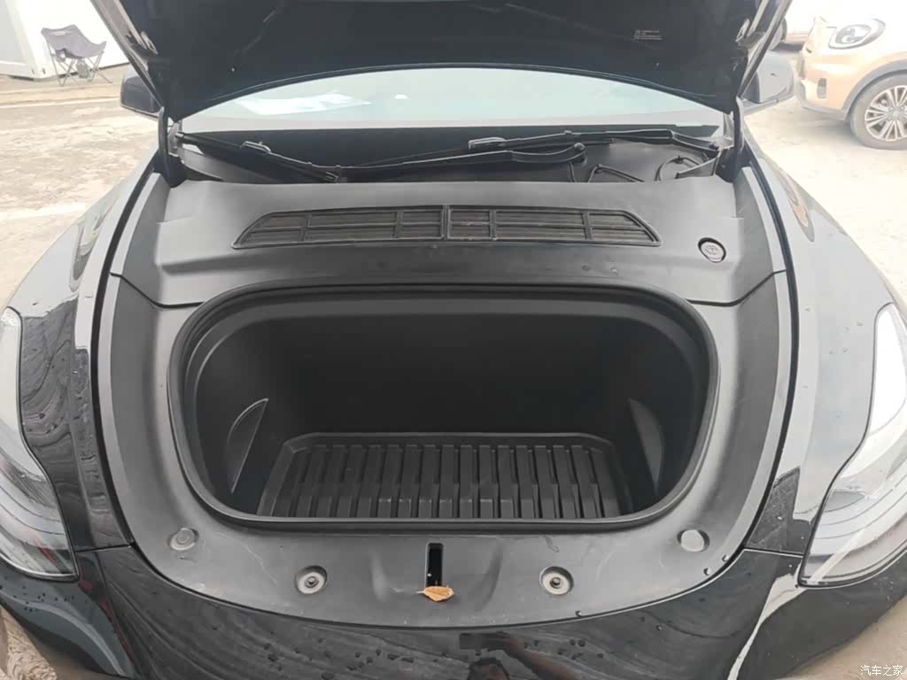 Tesla Model Y, 2022 20
