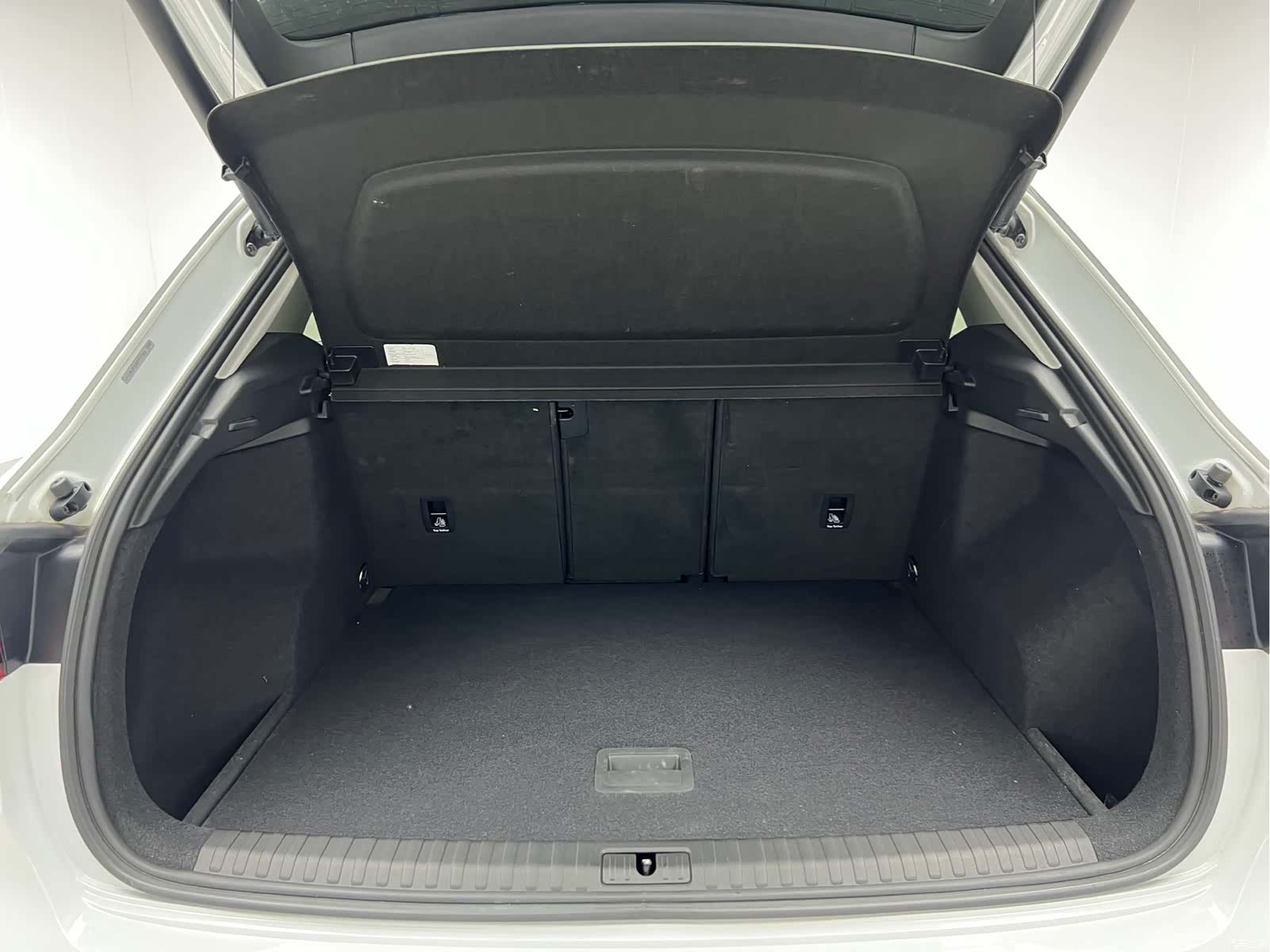 Audi Q3, 2021 16