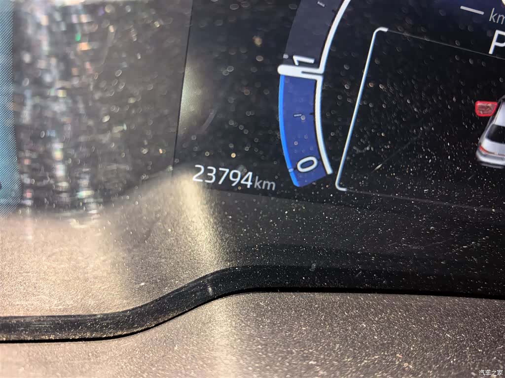 Toyota Corolla, 2023 все фото