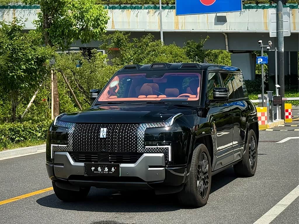 Yangwang U8