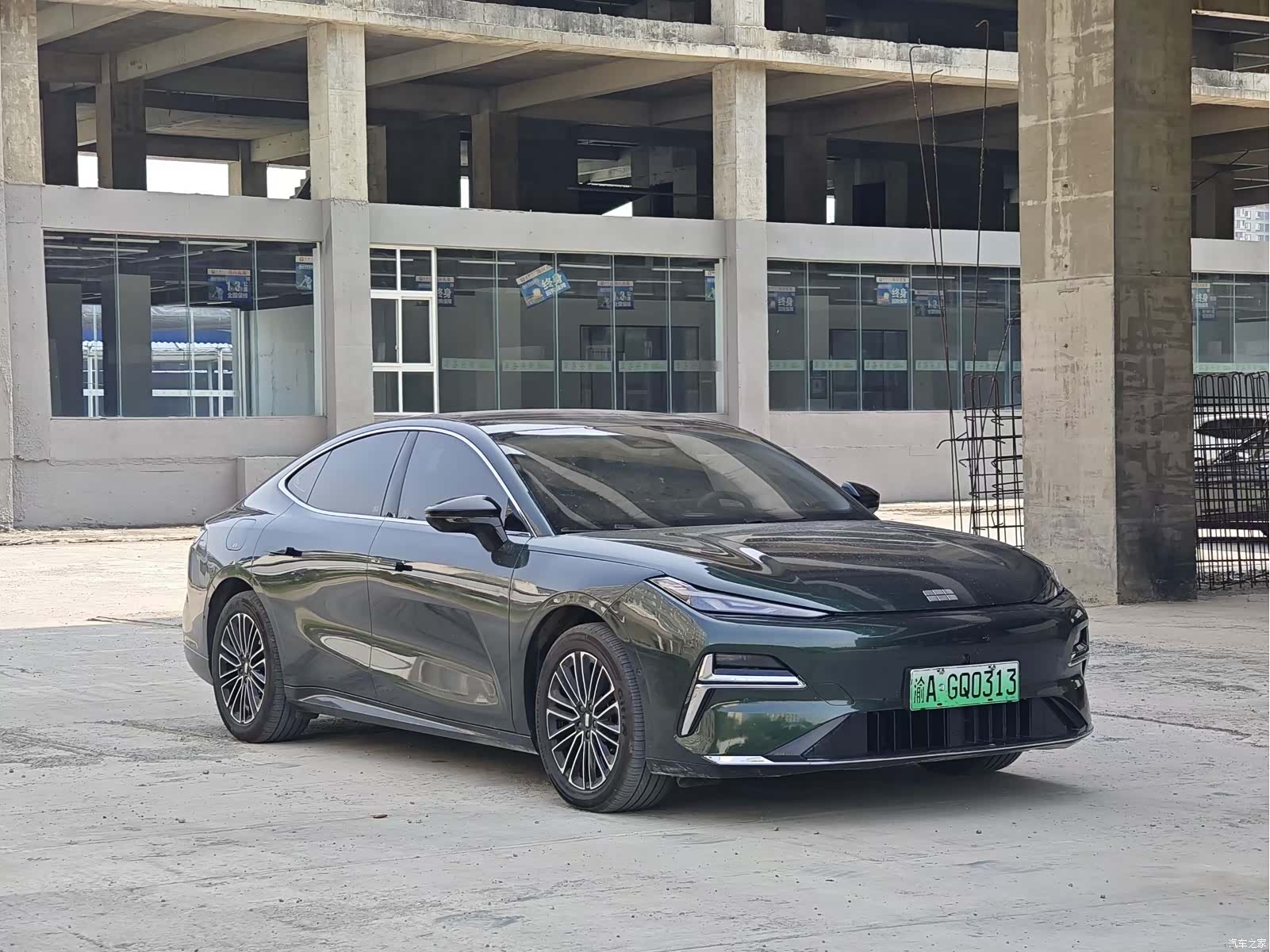 Geely 8, 2026 3