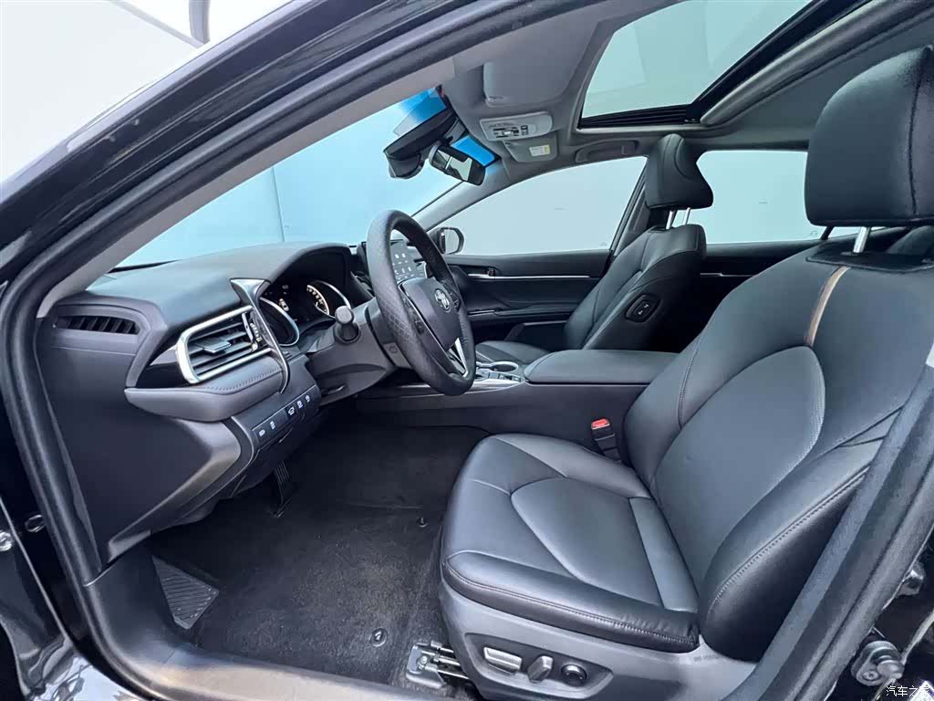 Toyota Camry, 2023 15