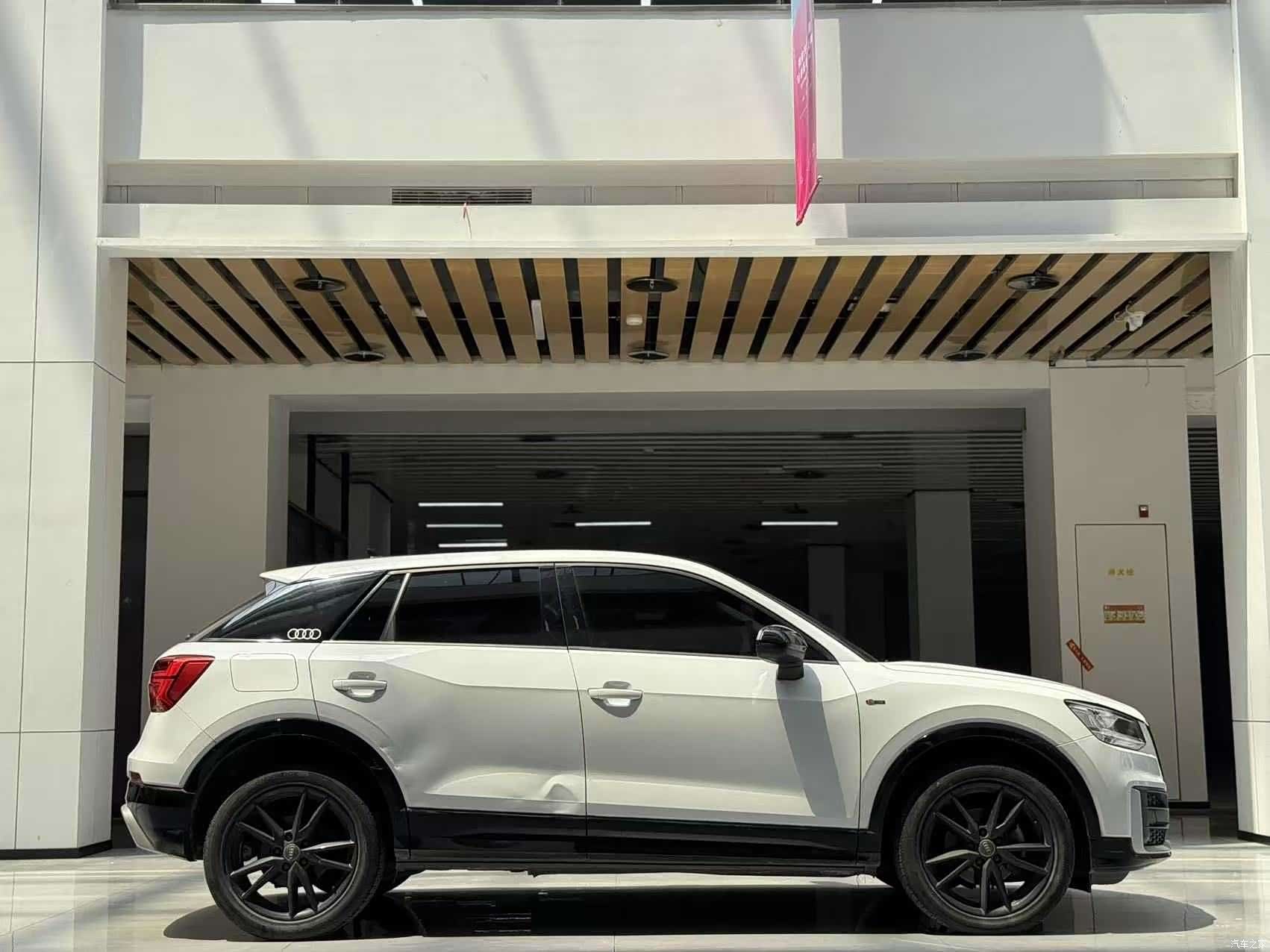 Audi Q2L, 2020 4