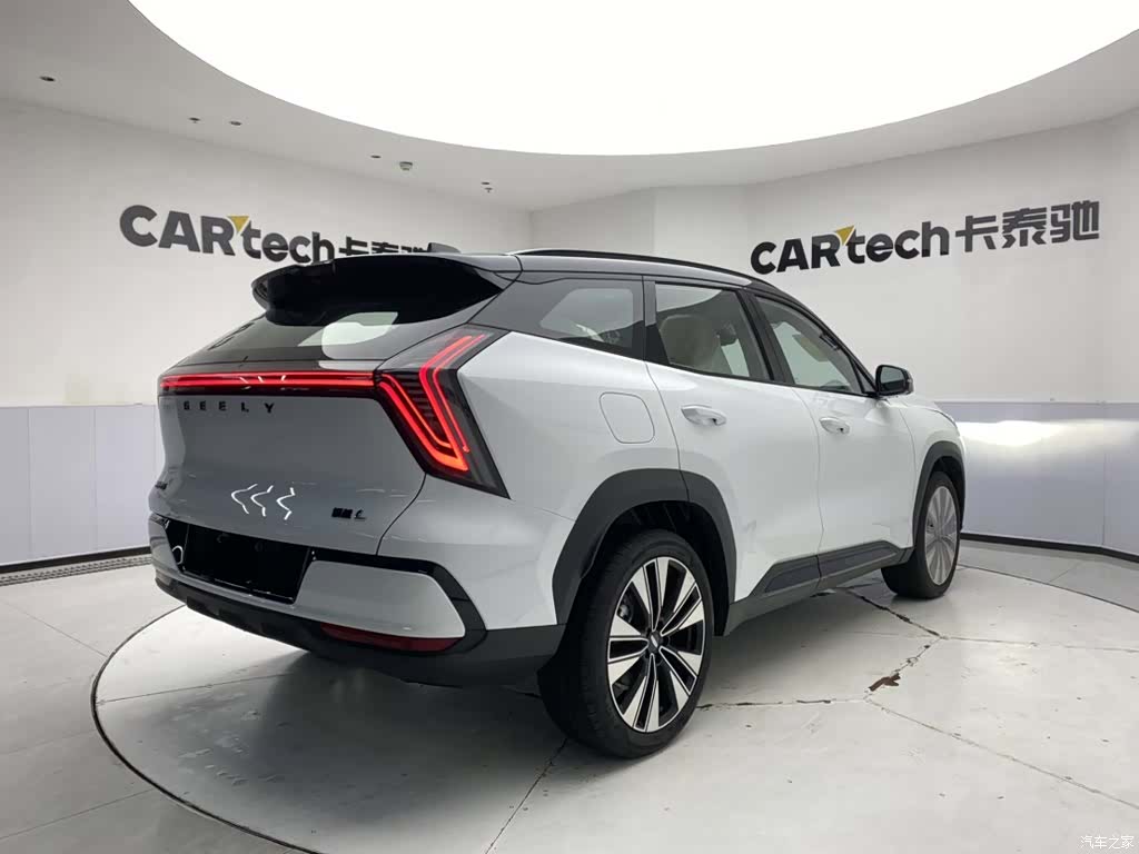Geely Boyue, 2025 все фото