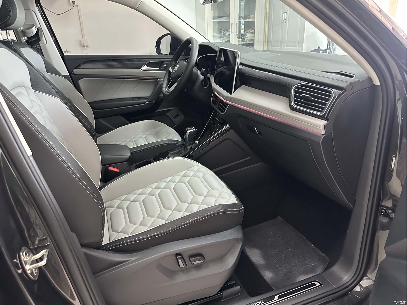 Volkswagen Tayron, 2023 25