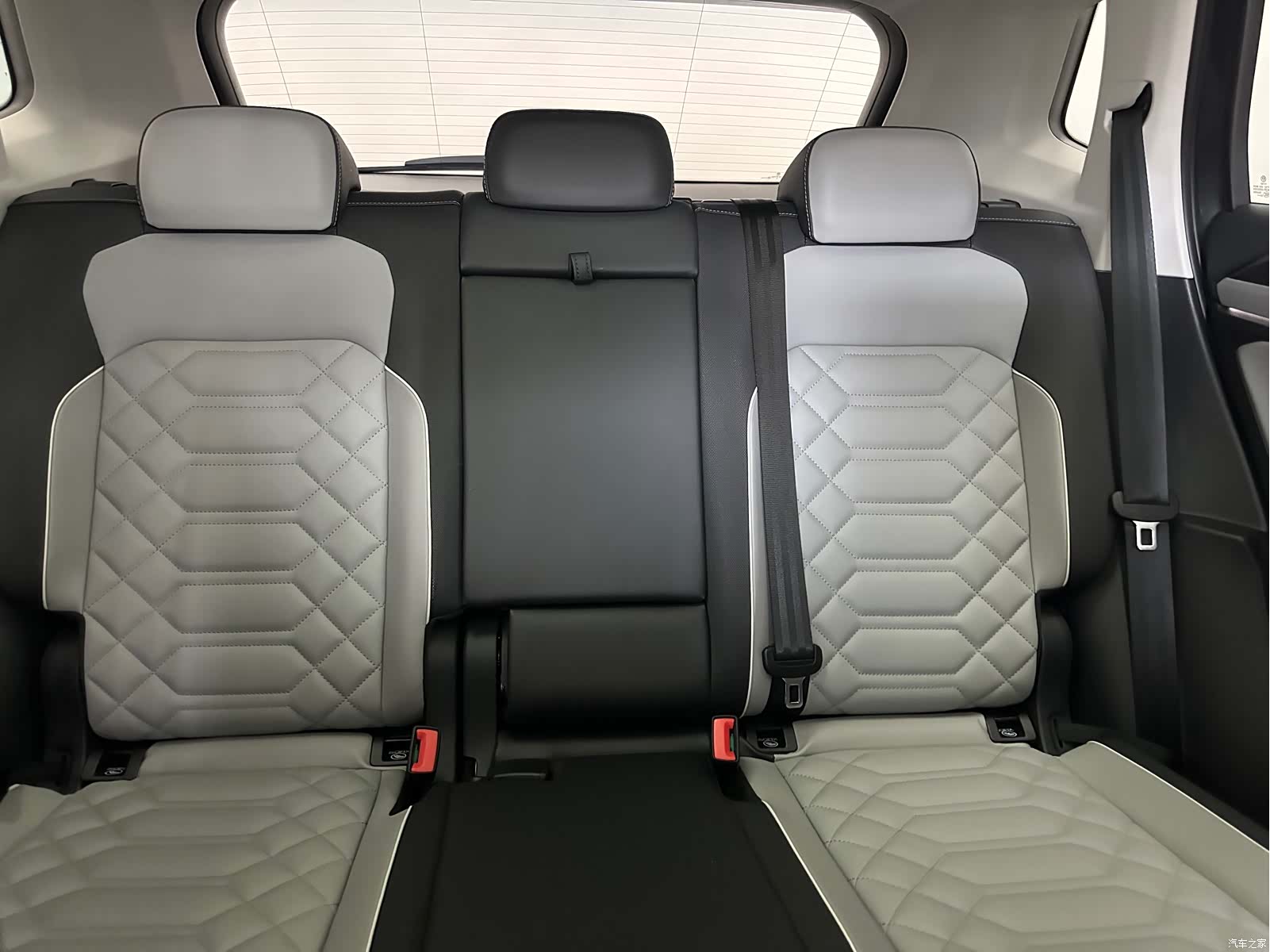 Volkswagen Tayron, 2023 28