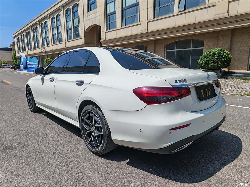 Mercedes-Benz E-Class, 2022 6