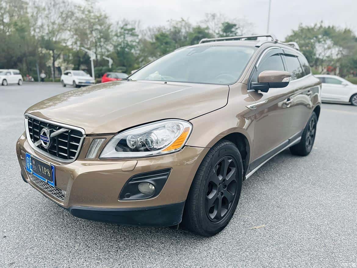 Volvo XC60, 2010 1