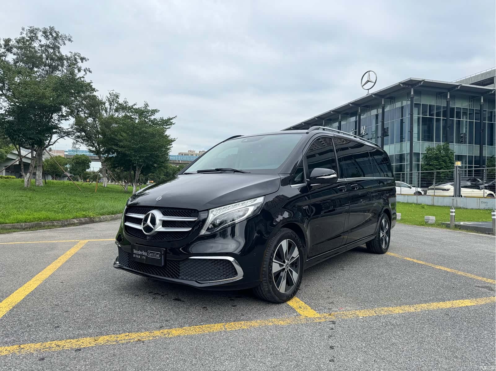 Mercedes-Benz V-Class, 2021 1