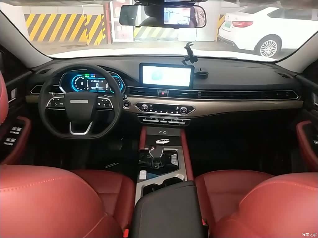 Jetour X70, 2025 10