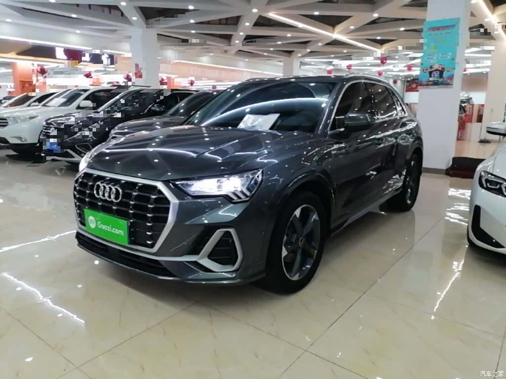 Audi Q3, 2022 2